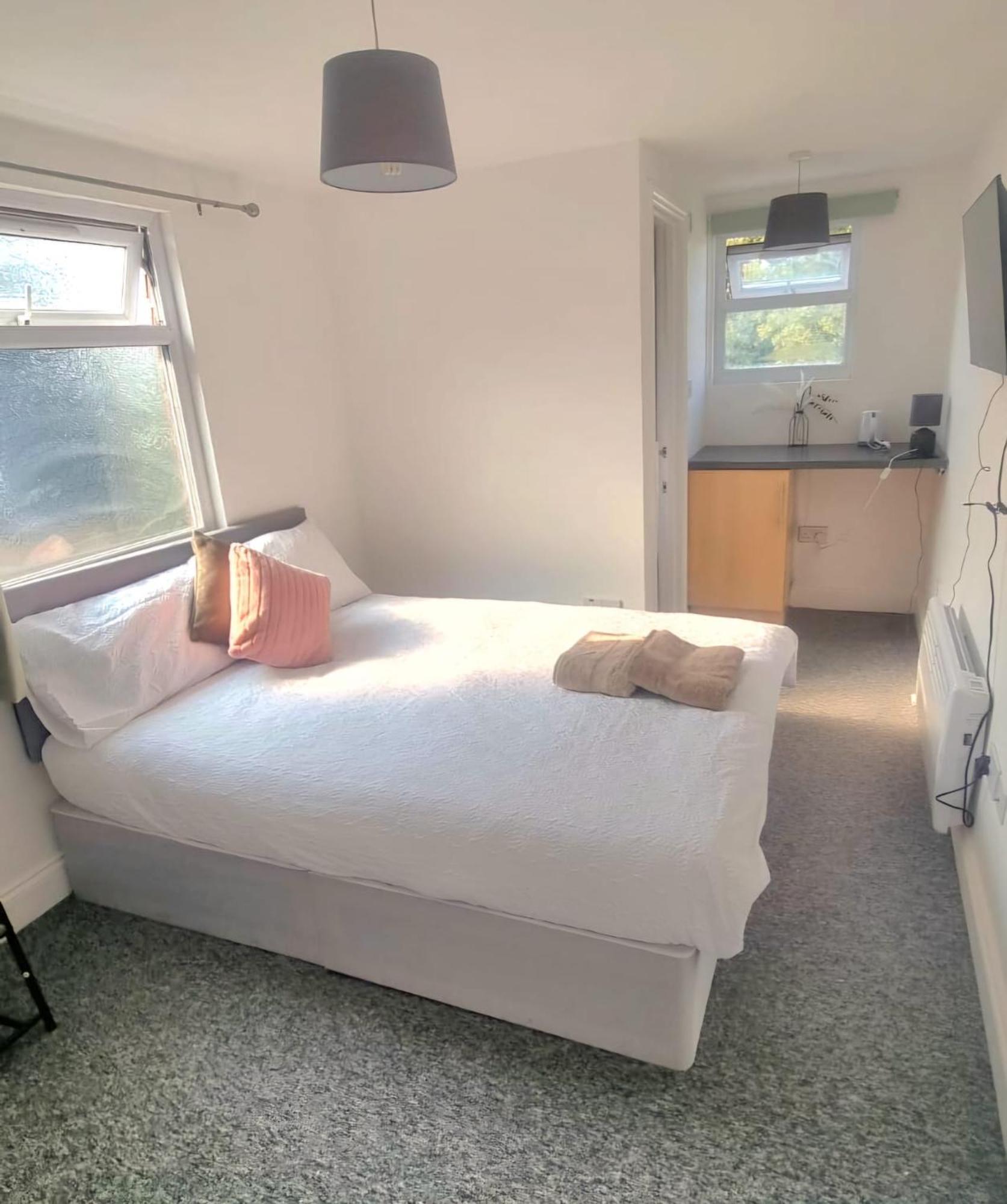 Casa de hóspedes En-suite Double - Leytonstone E11
